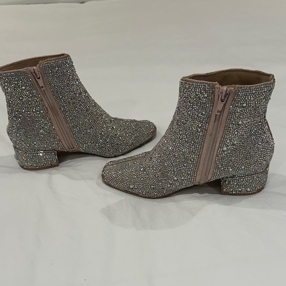 Betsy Johnson Kids Cady Sparkle Bootie - Picture 5 of 7